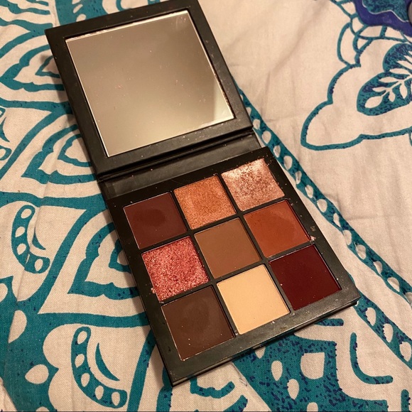 HUDA BEAUTY Other - Huda beauty mauve obsessions palette